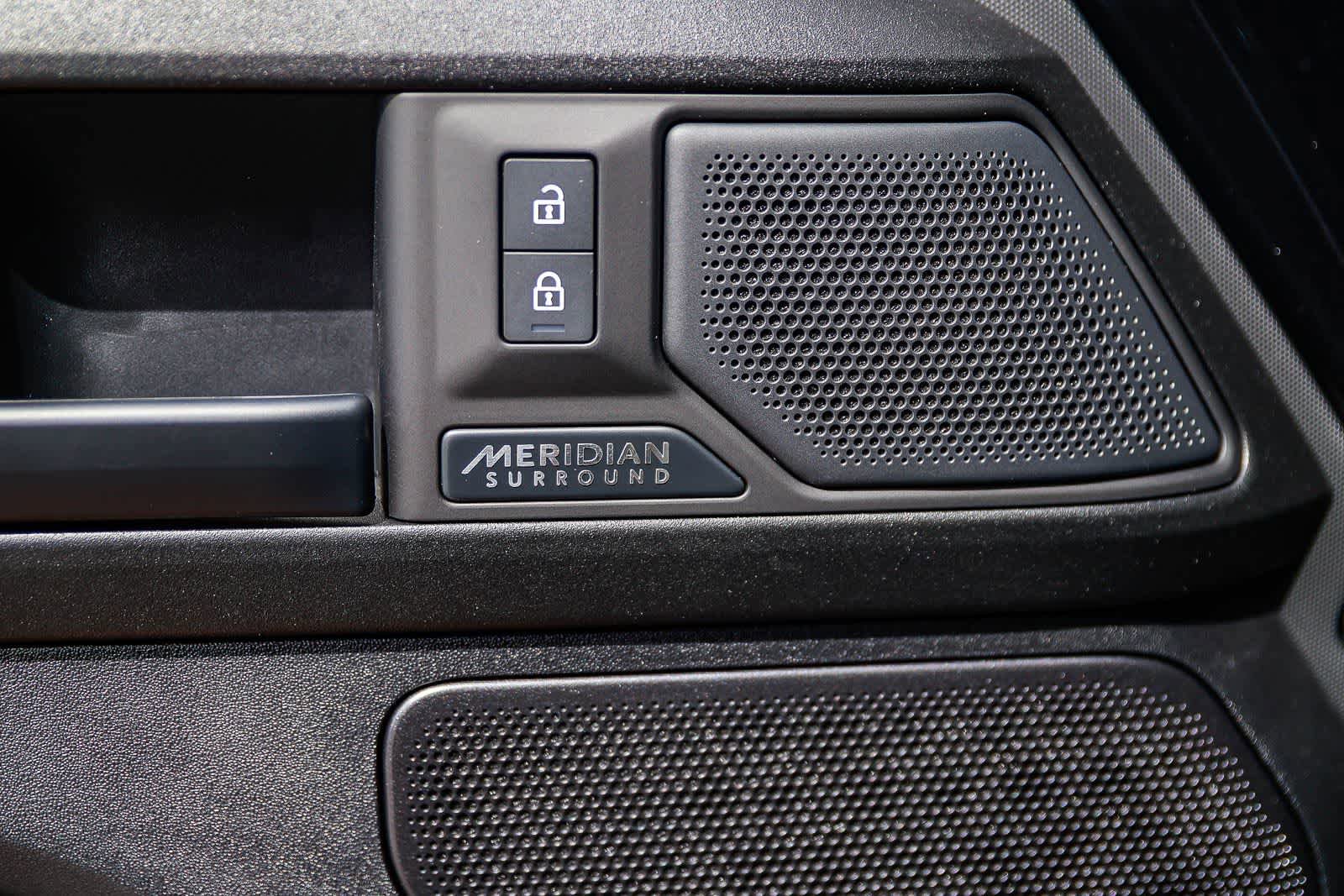 New 2026 Land Rover Defender 110 OCTA AWD/4WD image 27
