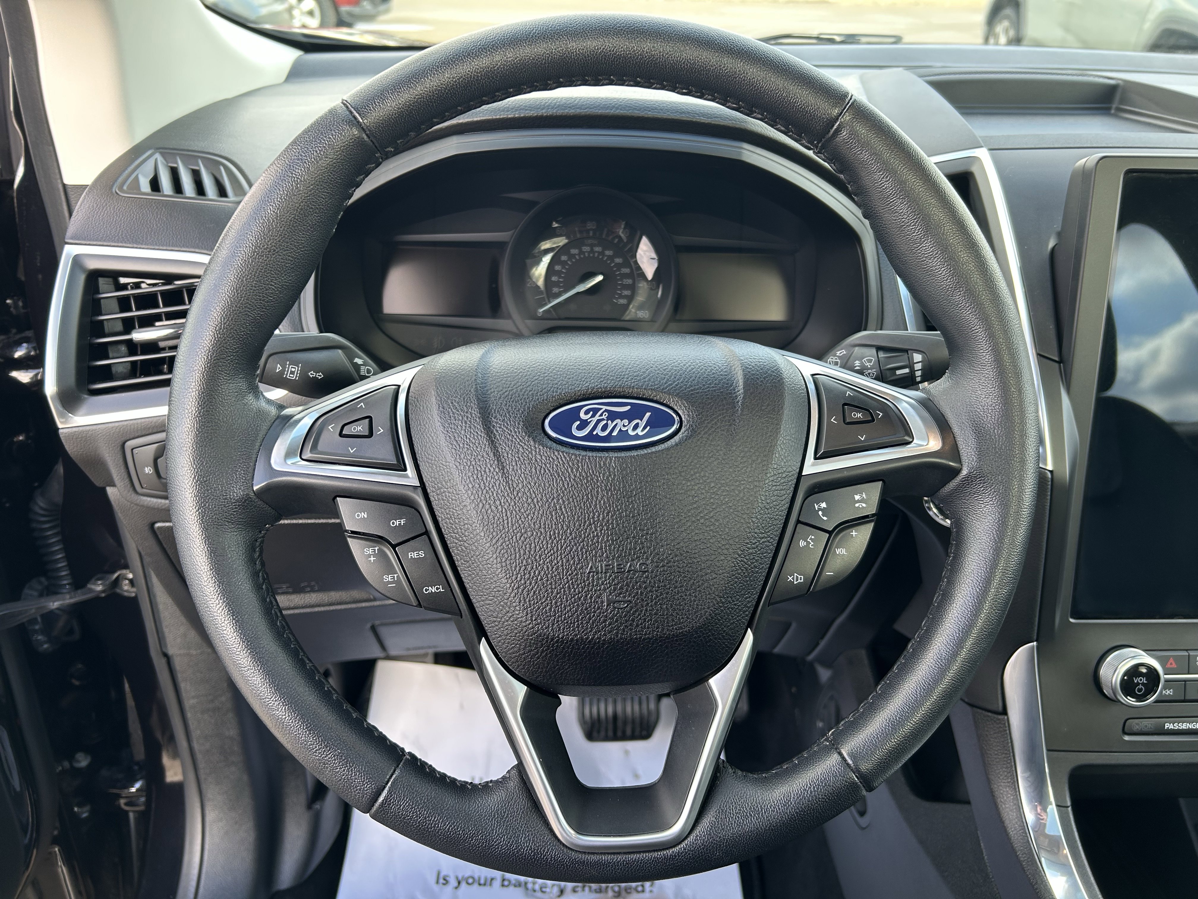 Used 2024 Ford Edge Titanium image 25