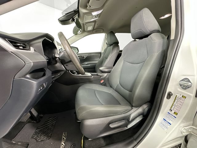 Used 2023 Toyota RAV4 LE AWD/4WD image 16