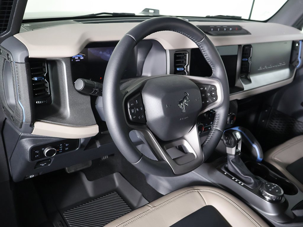 Used 2024 Ford Bronco Wildtrak image 26