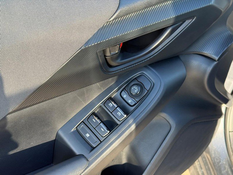 Used 2024 Subaru Crosstrek 2.0i Premium image 18