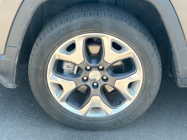 Used 2020 Jeep Compass Limited AWD/4WD image 11