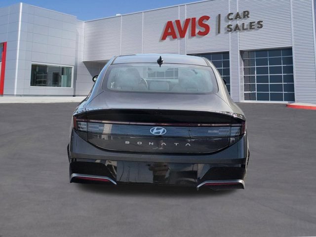 Used 2025 Hyundai Sonata SEL FWD image 7