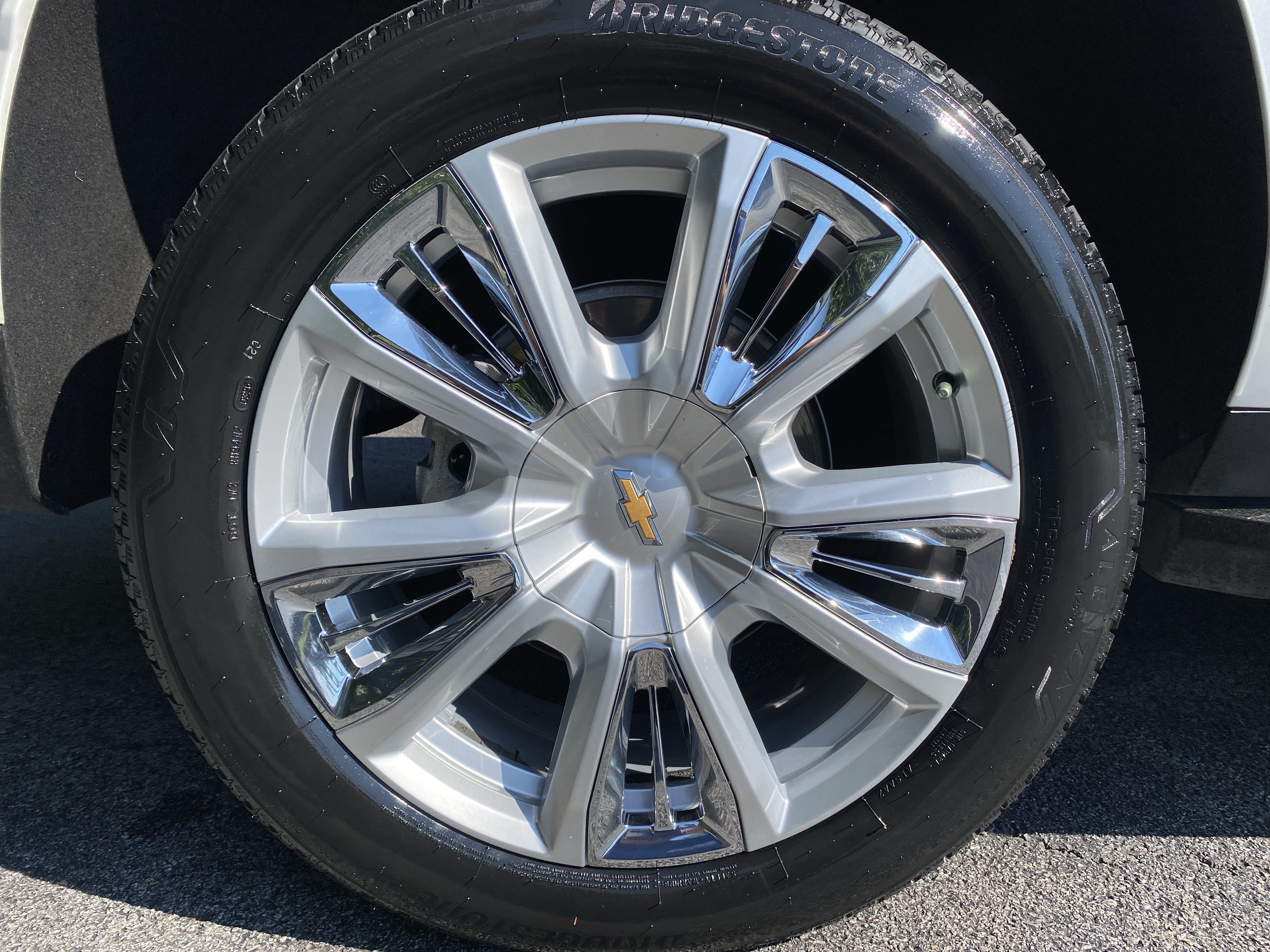 Used 2023 Chevrolet Suburban High Country AWD/4WD image 60