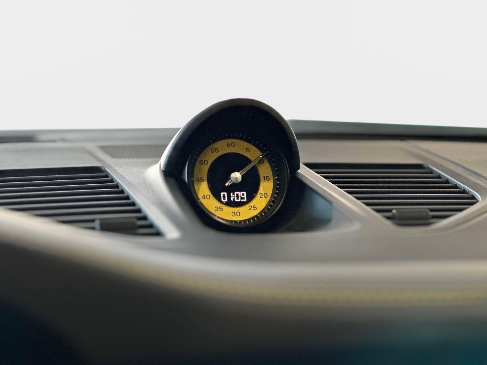 Certified 2022 Porsche 911 GT3 image 17