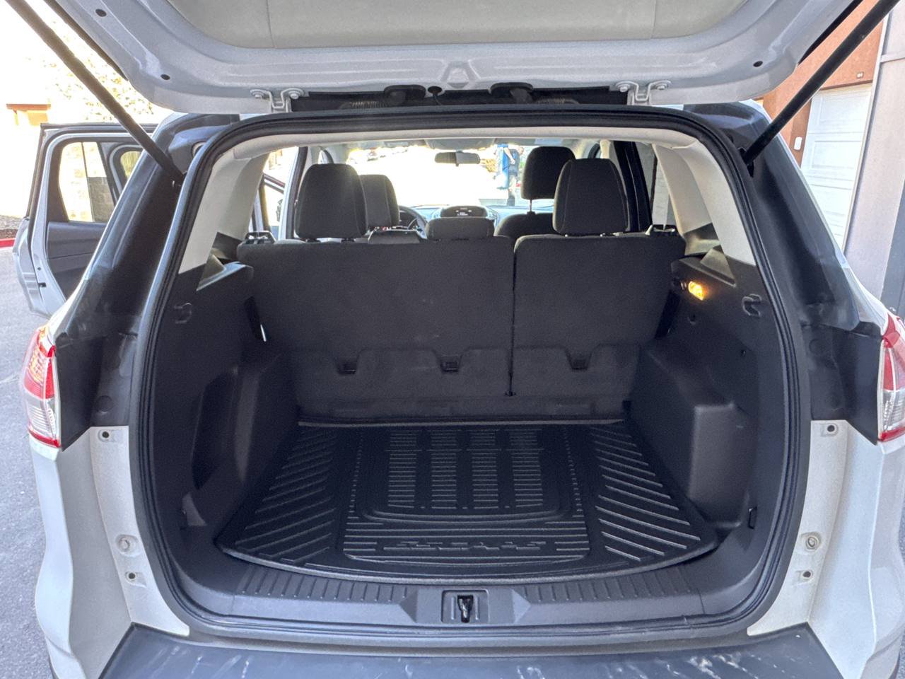 Used 2016 Ford Escape SE AWD/4WD image 30
