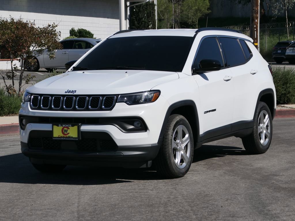 Used 2023 Jeep Compass Latitude image 7
