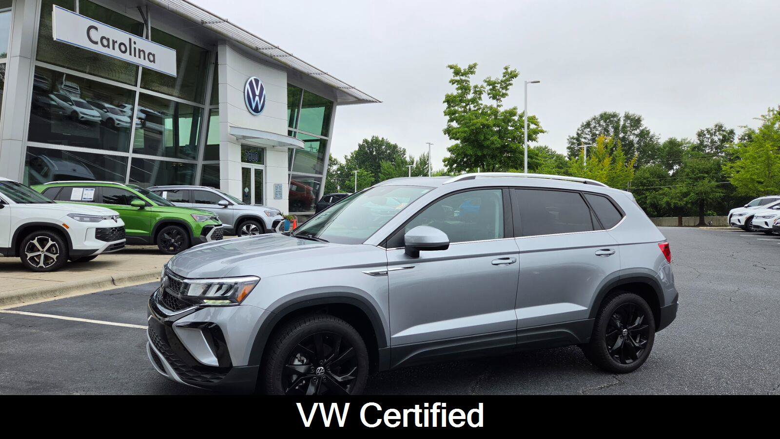 Used 2023 Volkswagen Taos SE w/ Panoramic Sunroof Package