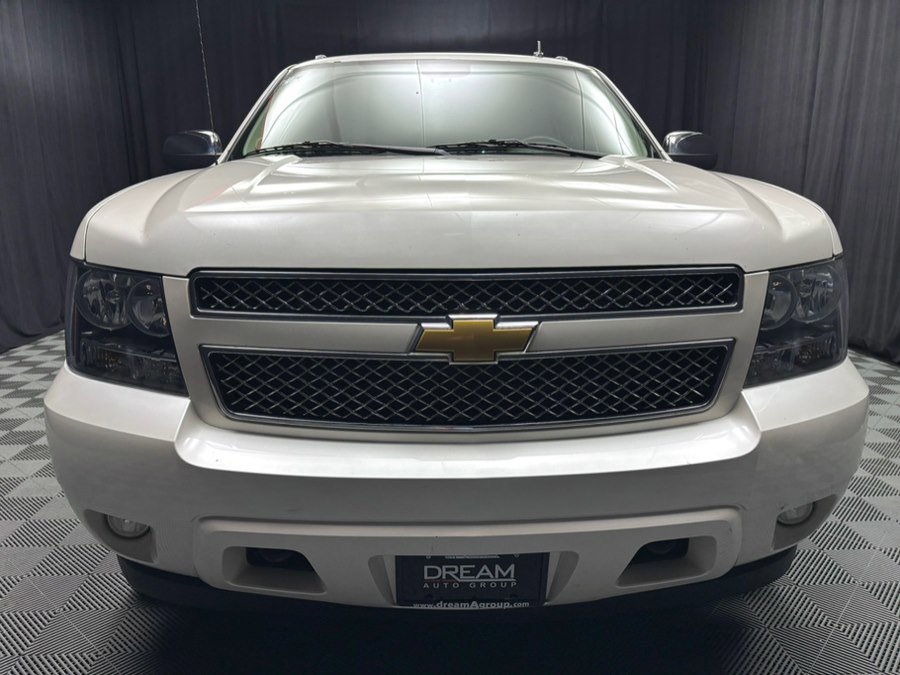 Used 2012 Chevrolet Avalanche LTZ AWD/4WD image 6