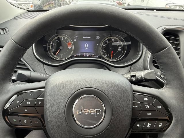 Certified 2023 Jeep Cherokee Altitude Lux AWD/4WD image 20