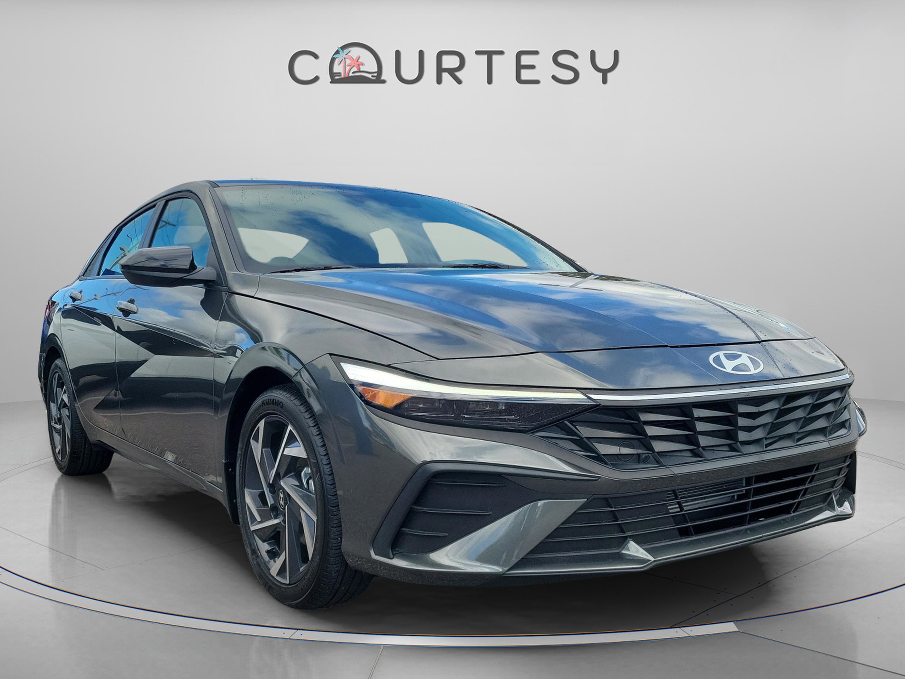 Certified 2025 Hyundai Elantra Sport image 5