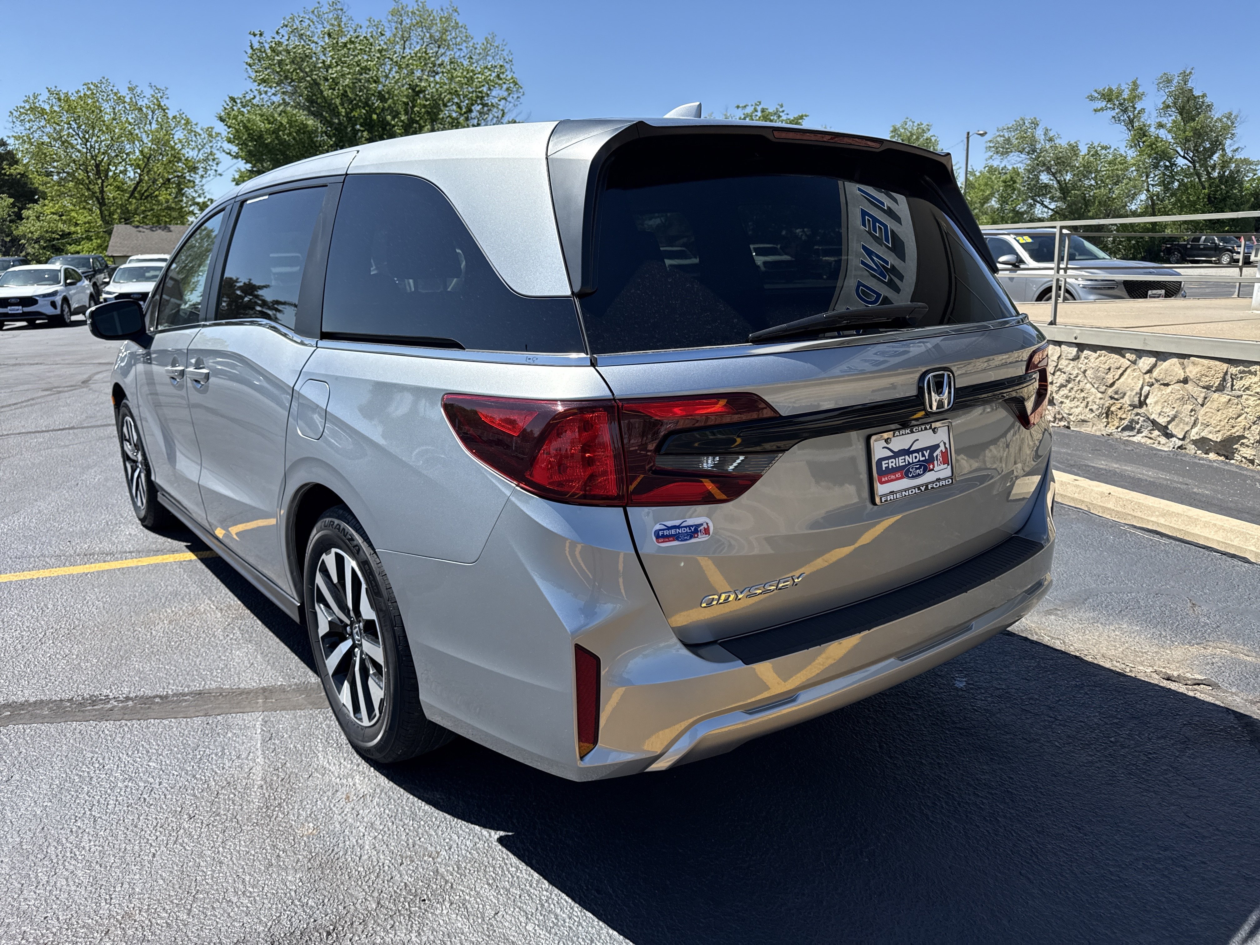 Used 2025 Honda Odyssey EX-L image 7