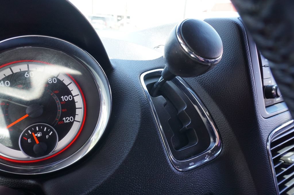 Used 2019 Dodge Grand Caravan GT w/ Safety Sphere Group FWD image 19