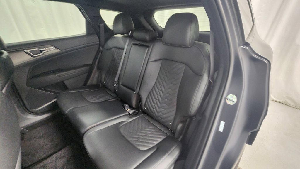 New 2026 Kia Sportage X-Line w/ X-Line Premium Package AWD/4WD image 12