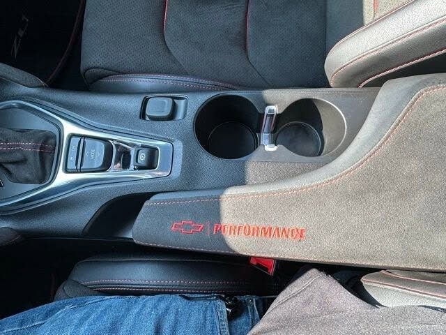 Used 2019 Chevrolet Camaro ZL1 RWD image 25