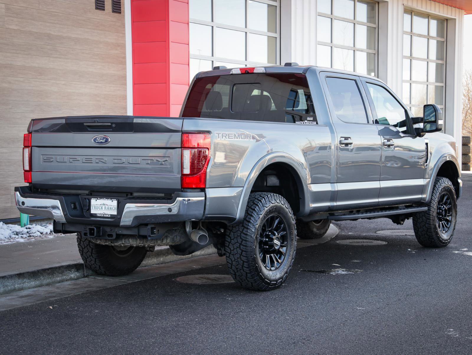 Used 2021 Ford F250 Lariat w/ Tremor Off-Road Package image 3