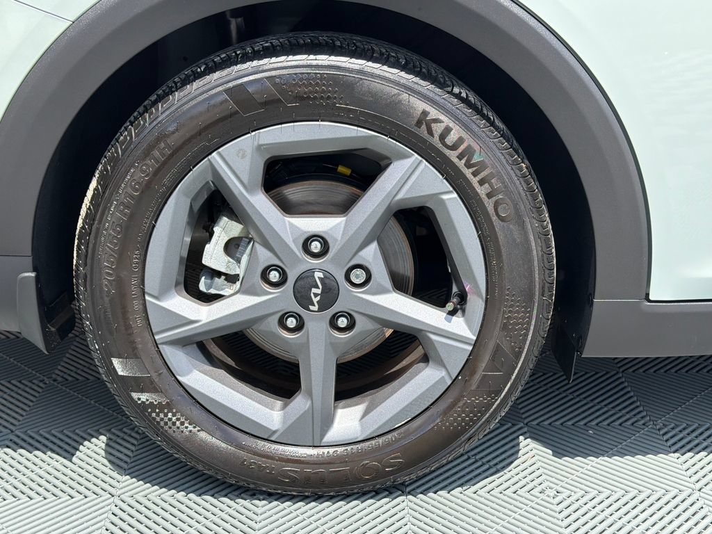 Used 2025 Kia K4 FWD image 20