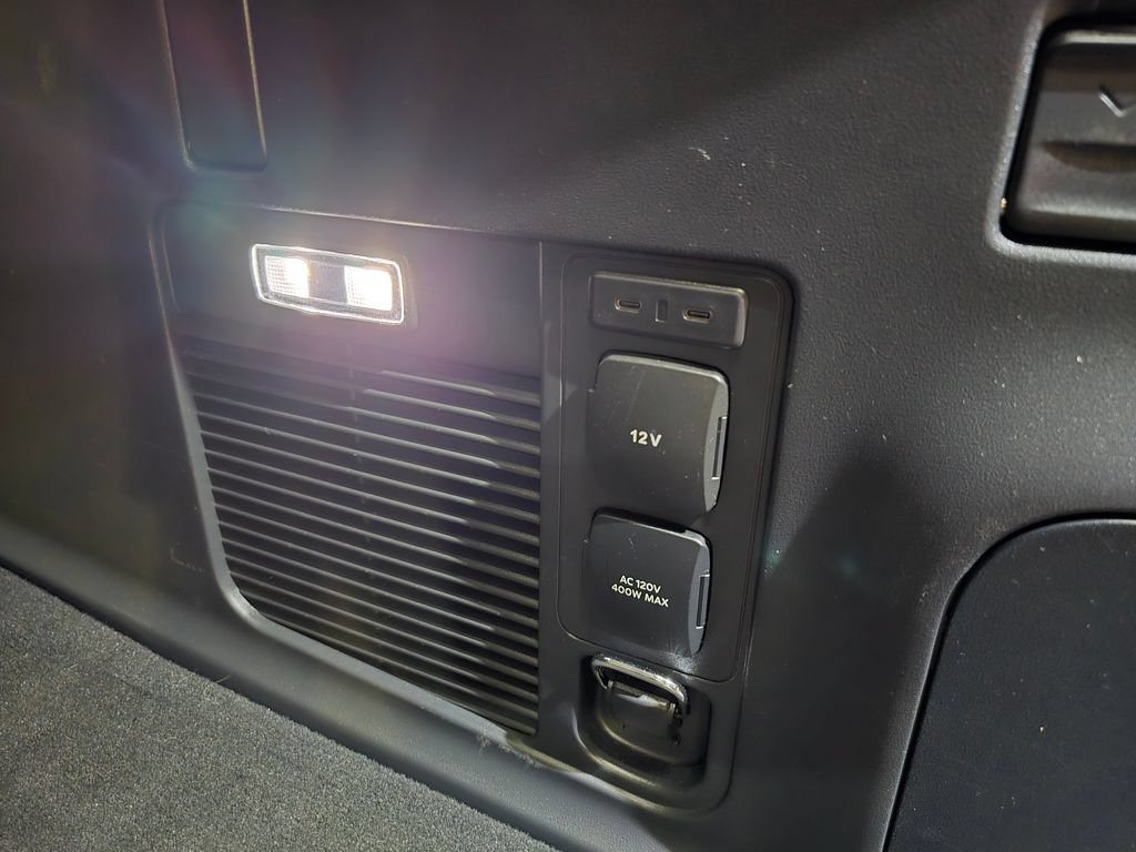 Used 2025 Ford Expedition Max Platinum AWD/4WD image 50