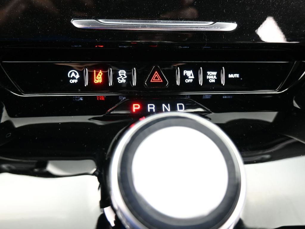 Used 2024 Jeep Wagoneer Series II image 27