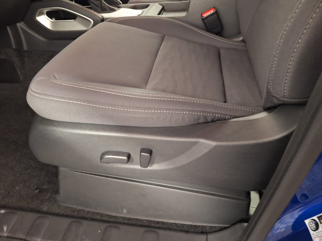 Used 2024 Nissan Frontier SV w/ Technology Package RWD image 30