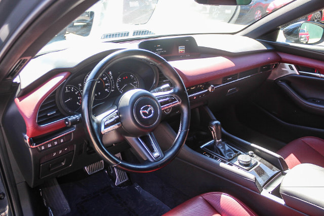 Used 2021 MAZDA MAZDA3 Hatchback w/Premium Plus Pkg AWD/4WD image 22