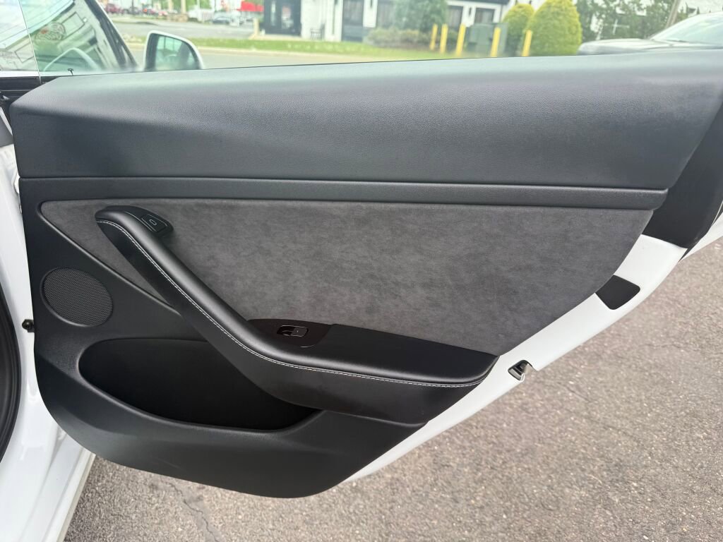 Used 2023 Tesla Model 3 Standard Range RWD image 23