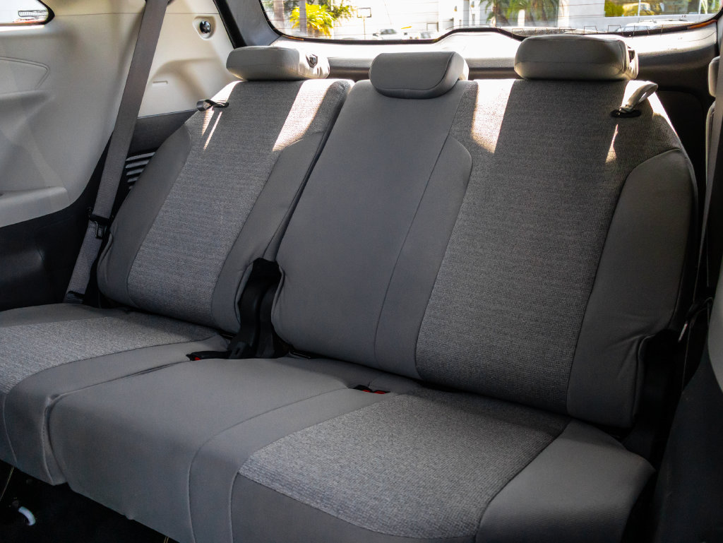 Certified 2024 Toyota Sienna LE w/ LE Plus Package FWD image 16