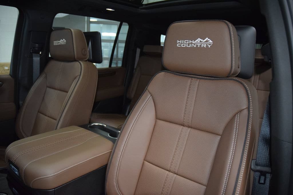 New 2026 Chevrolet Suburban High Country AWD/4WD image 42