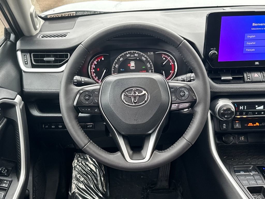 Used 2023 Toyota RAV4 XLE Premium image 14