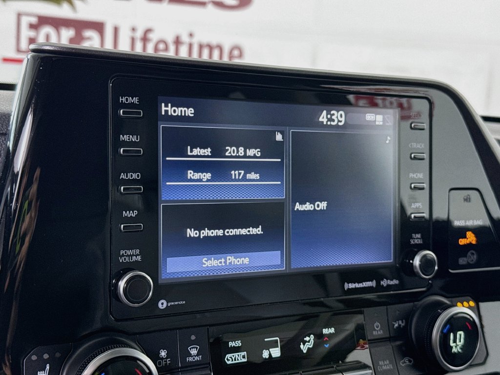 Certified 2021 Toyota Highlander XLE AWD/4WD image 7