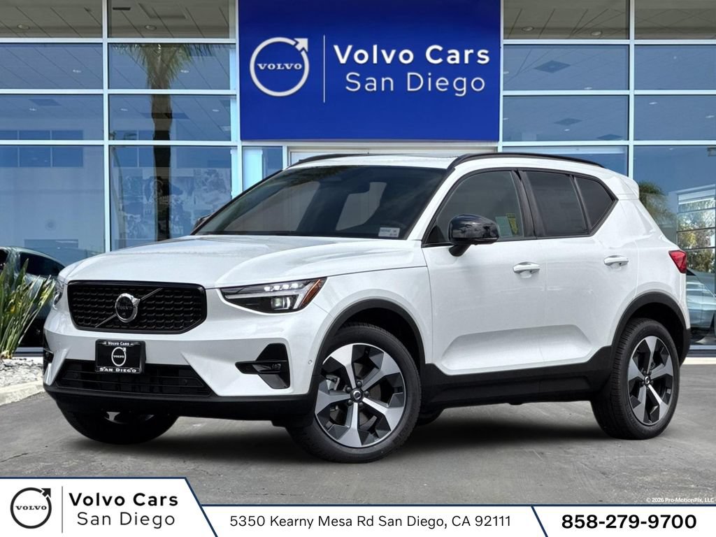 New 2026 Volvo XC40 B5 Plus w/ Protection Package Premier