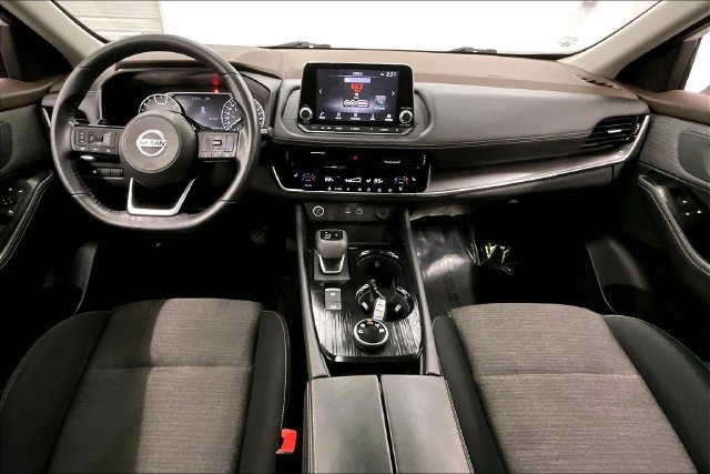 Used 2021 Nissan Rogue SV AWD/4WD image 18
