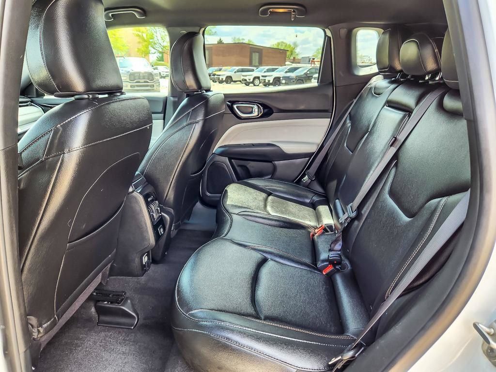Used 2024 Jeep Compass Limited AWD/4WD image 11