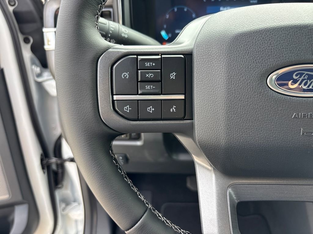 New 2026 Ford F250 Lariat w/ Chrome Package image 17