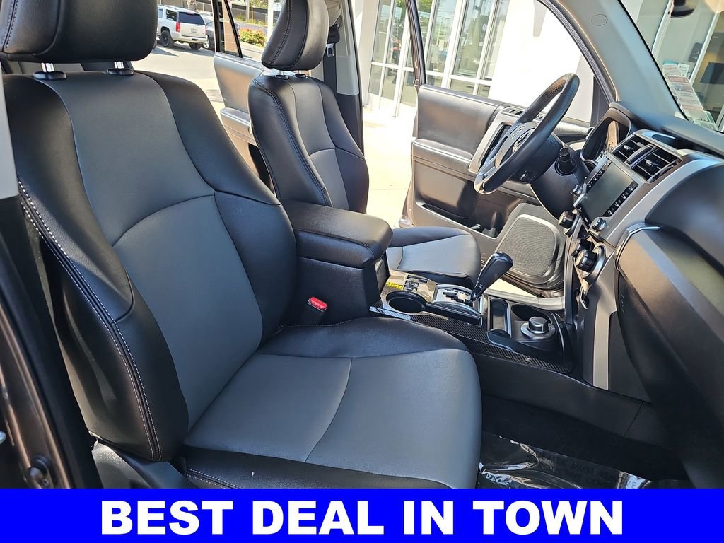 Used 2021 Toyota 4Runner SR5 Premium w/ Moonroof Package AWD/4WD image 10