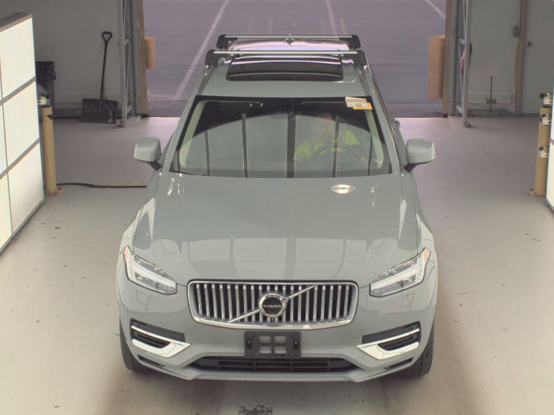 Certified 2024 Volvo XC90 T8 Ultimate w/ Protection Package Premier AWD/4WD image 17