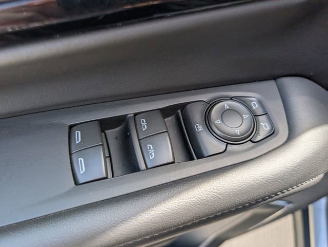 Used 2025 Chevrolet Suburban Z71 image 20