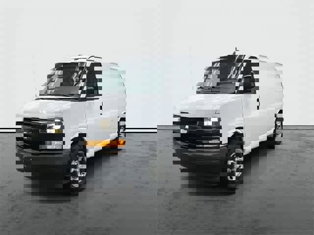 Used 2018 Chevrolet Express 2500 w/ Driver Convenience Package image 7