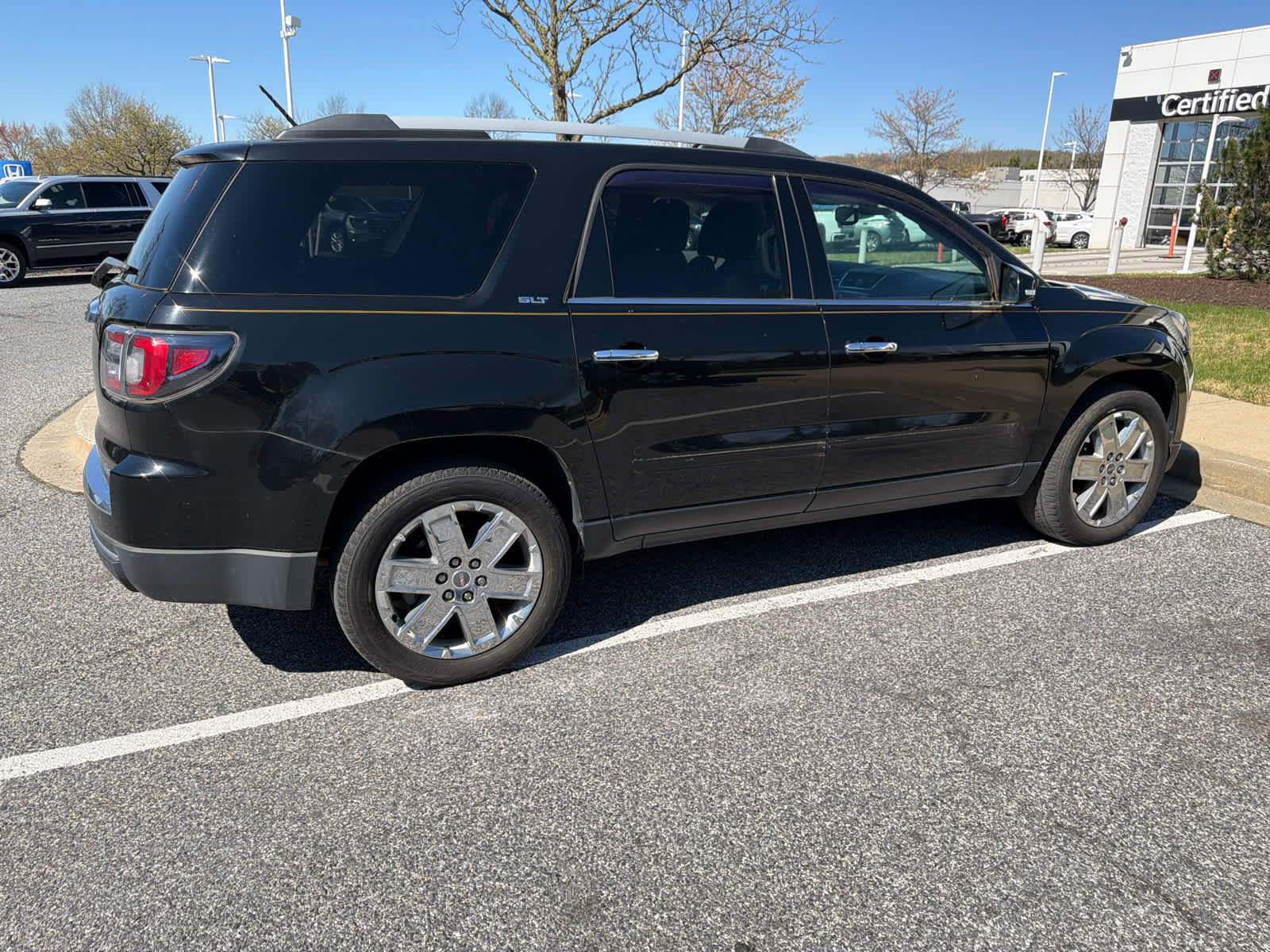 Used 2017 GMC Acadia Limited SLT AWD/4WD image 4