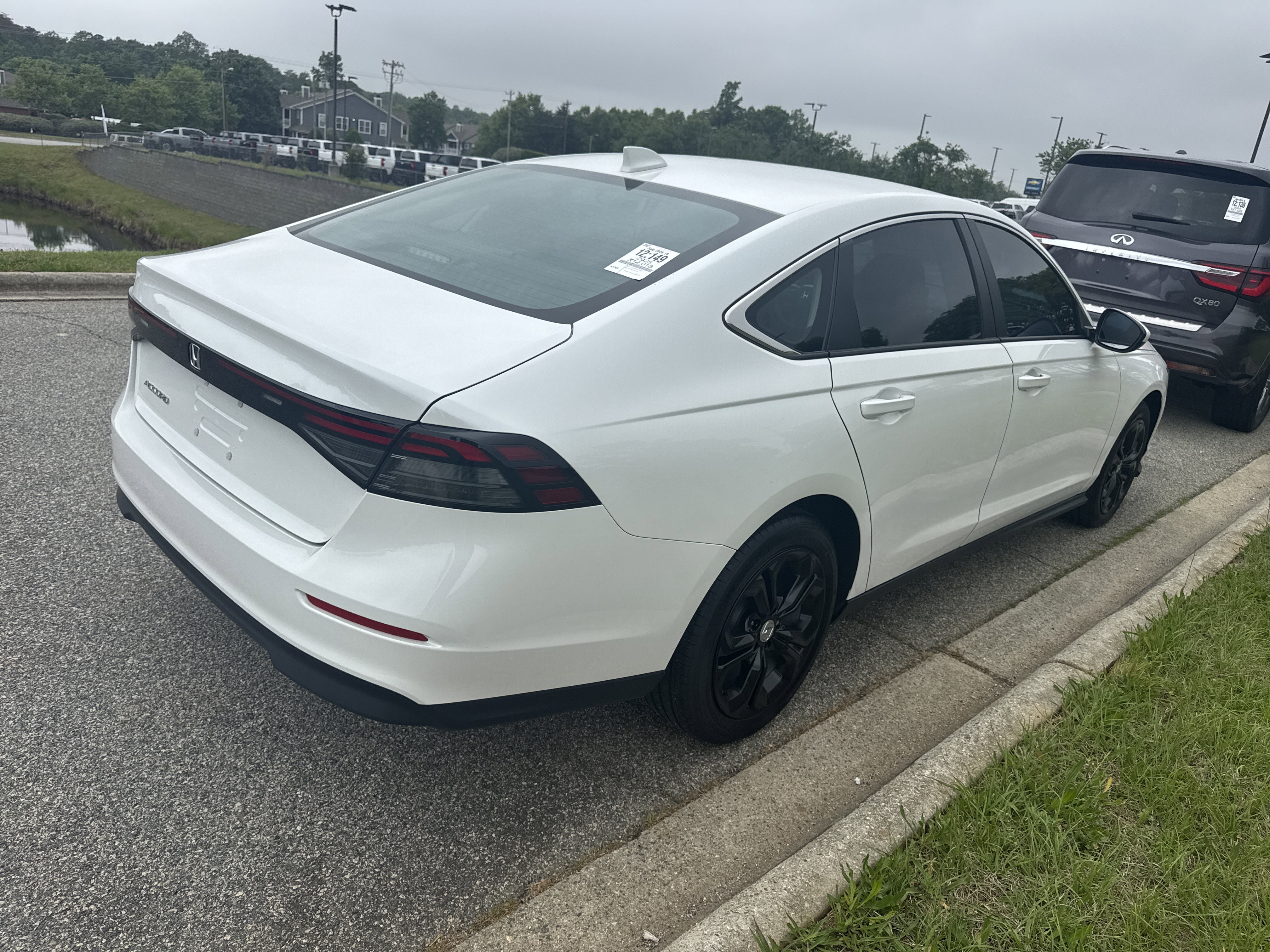Used 2025 Honda Accord LX image 10