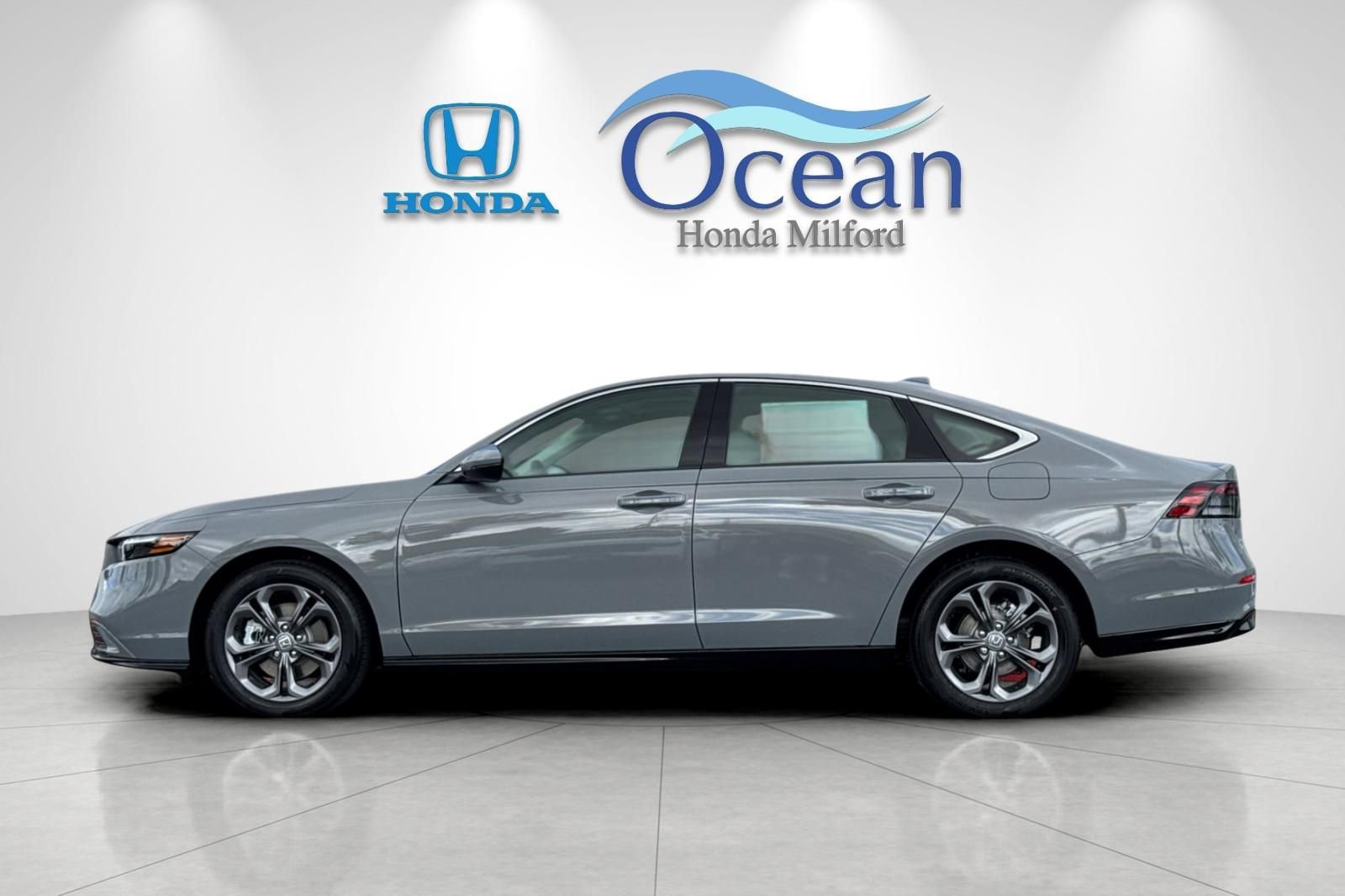 New 2026 Honda Accord EX-L image 2