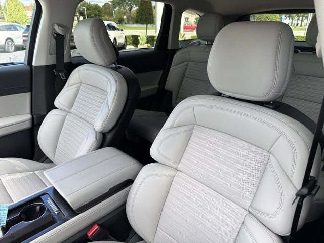 New 2026 Lincoln Nautilus Reserve AWD/4WD image 13