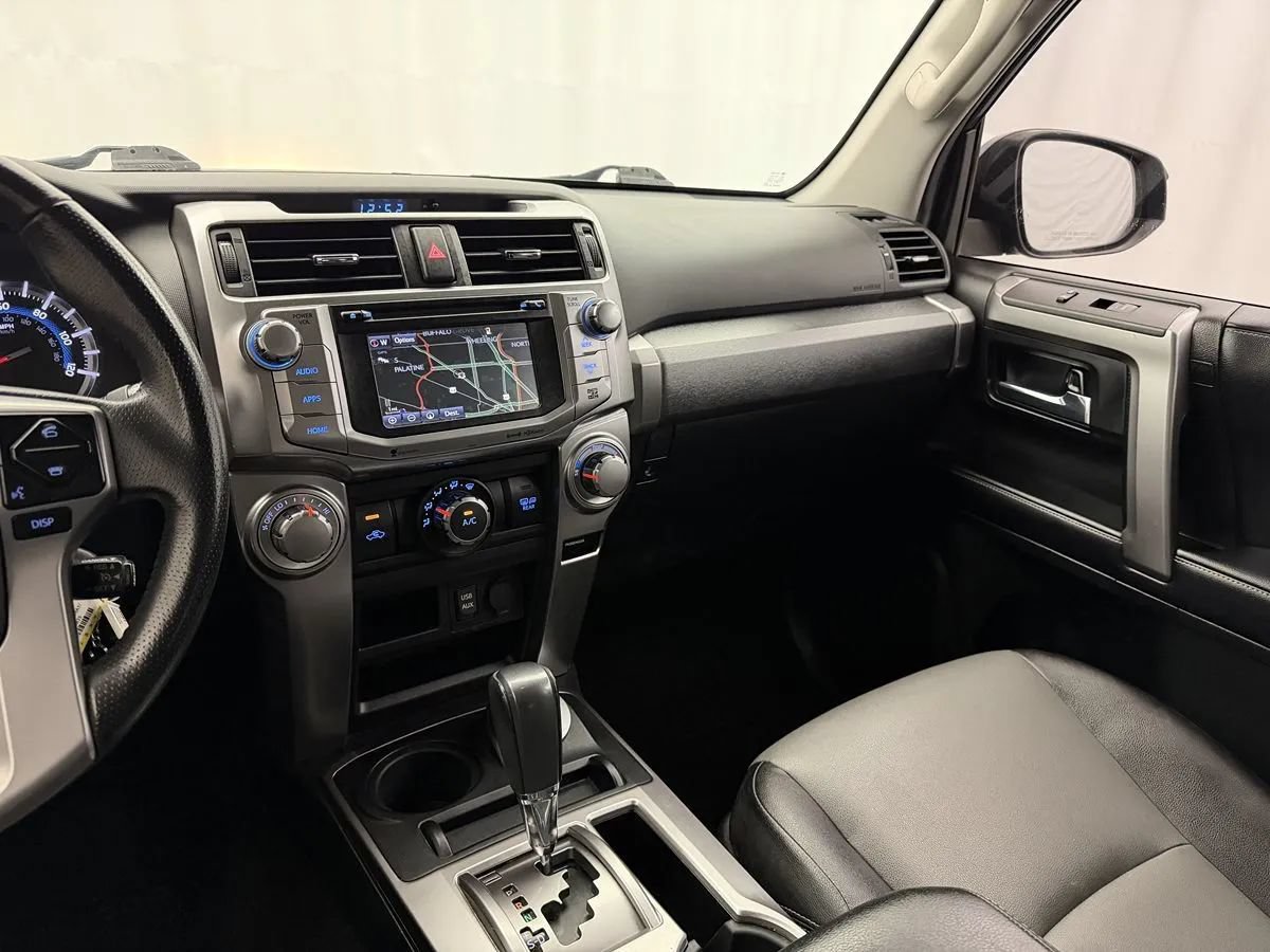 Used 2018 Toyota 4Runner SR5 Premium w/ Wilderness Package AWD/4WD image 15