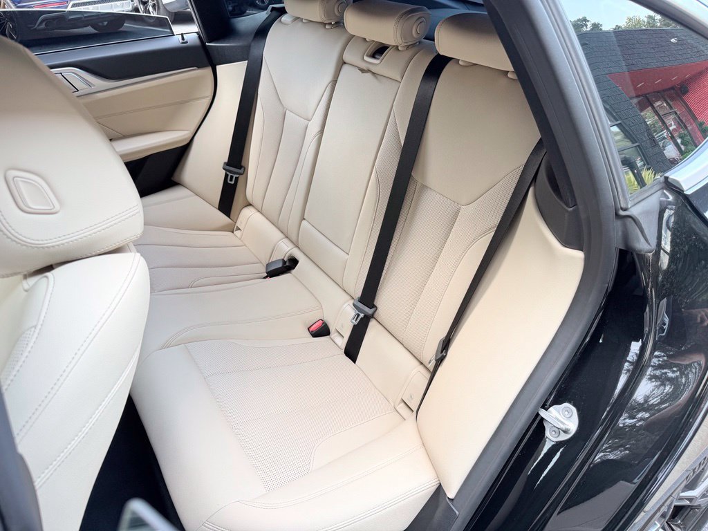 Used 2025 BMW i4 eDrive40 RWD image 31