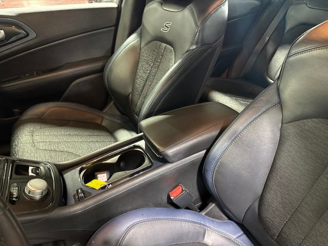 Used 2015 Chrysler 200 S w/ Navigation & Sound Group I AWD/4WD image 27