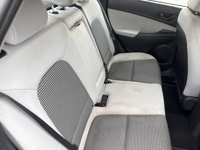 Used 2022 Hyundai Kona SE w/ Cargo Package FWD image 18
