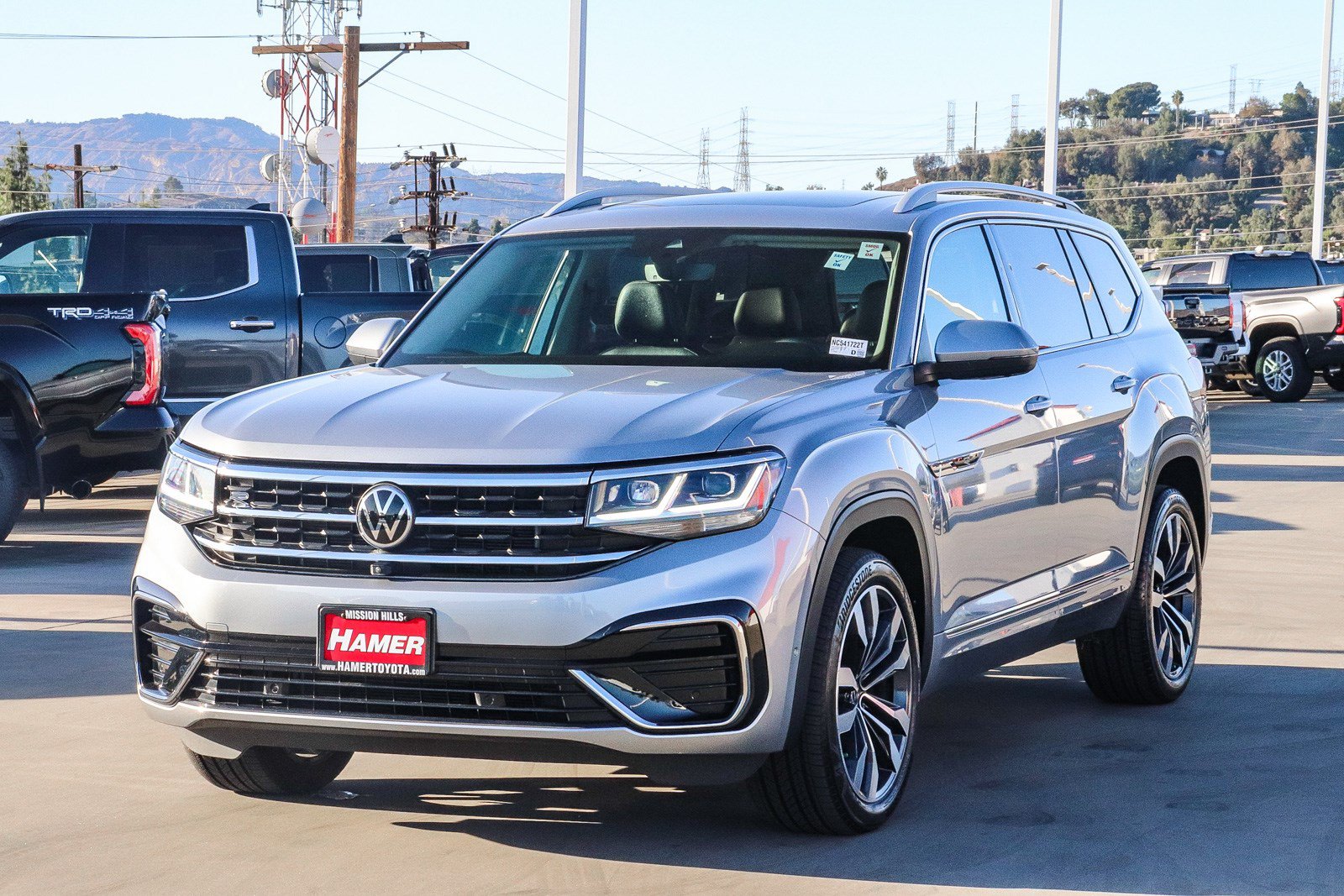 Used 2022 Volkswagen Atlas SEL Premium AWD/4WD image 3