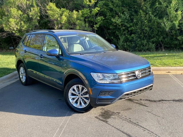 Used 2020 Volkswagen Tiguan S image 1