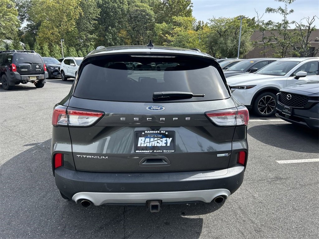 Used 2020 Ford Escape Titanium image 7