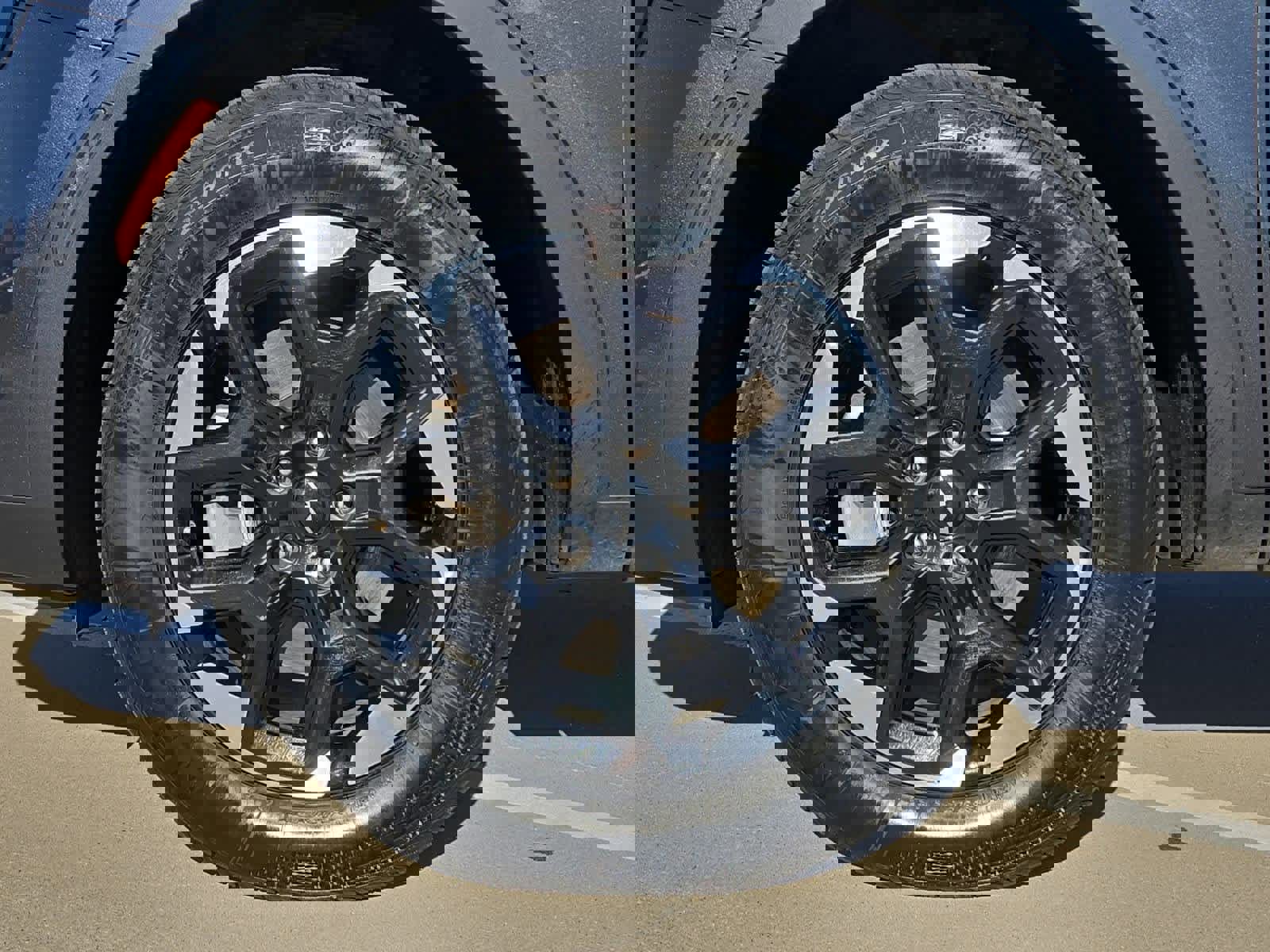 Certified 2024 Kia Sorento S image 12